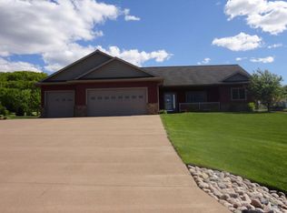 W5999 Schultz Ln, Onalaska, WI 54650