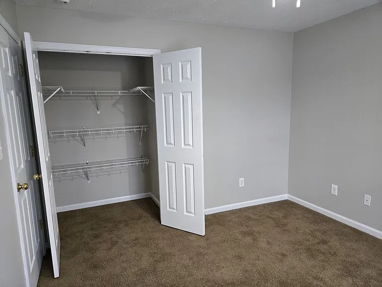 1092 Winding Oak Trl — Photo 23