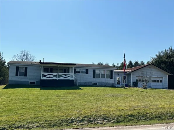 229 County Route 18, Central Square, NY 13036
