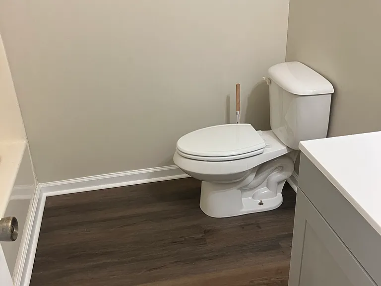 1311 Glenn Cir #A — Photo 12