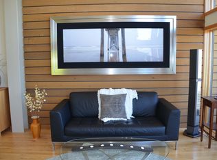 317 Sherman Ave APT 1, Hood River, OR 97031