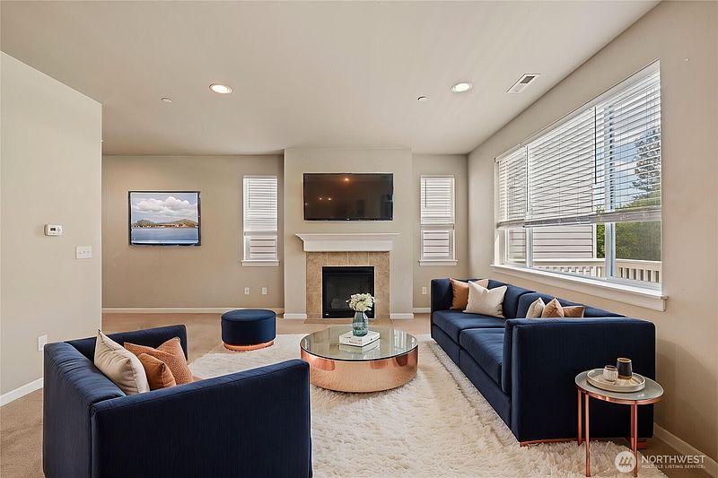 5th image of 18227 3rd Drive SE