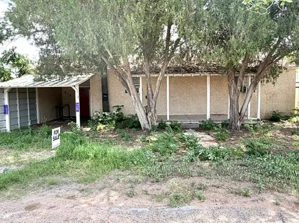 915 Martin St, Kermit, TX 79745