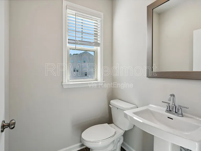 1604 Halbrook Pl SW — Photo 15