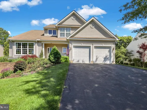 645 Martin Dr, Avondale, PA 19311