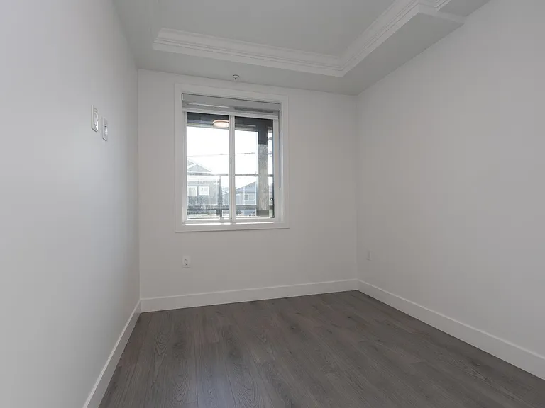 2122 E 32nd Ave #205 — Photo 13