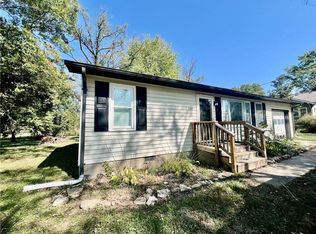 304 Long St, Creighton, MO 64739