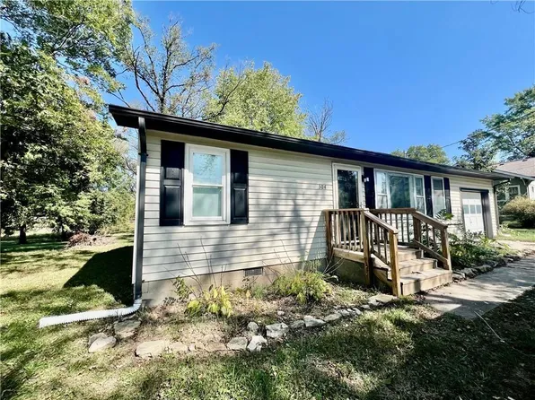 304 Long St, Creighton, MO 64739