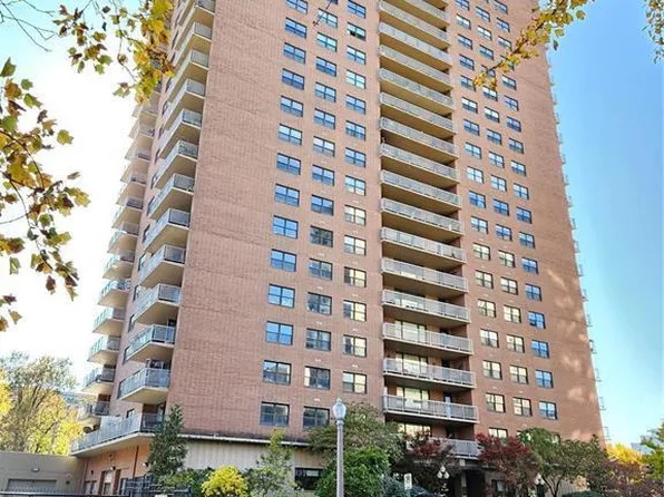 4466 W Pine Blvd APT 9F, Saint Louis, MO 63108