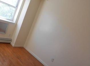 89 Veronica Pl, Brooklyn, NY 11226