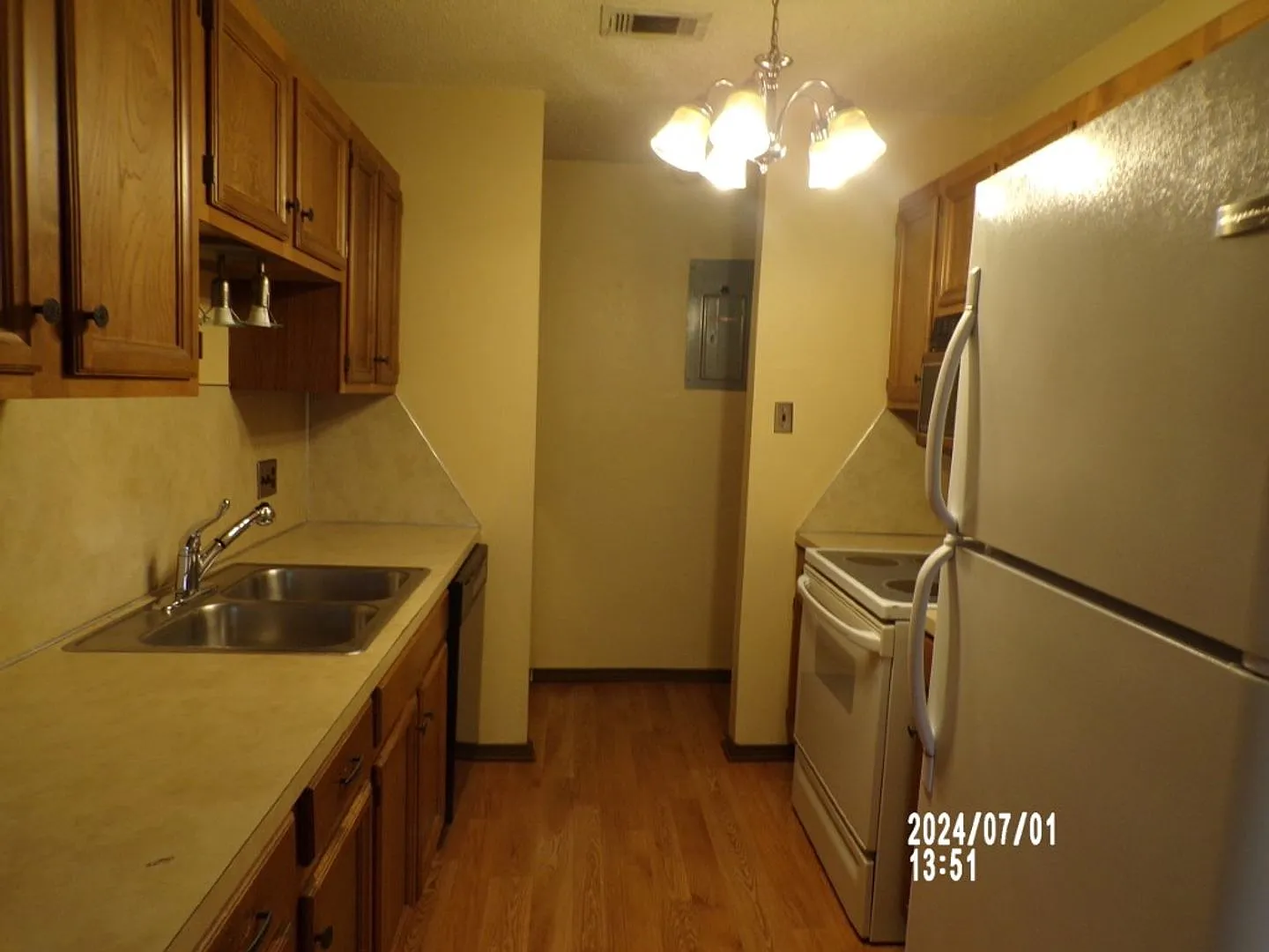 917 NE Tortoise Dr. Apt. A — Photo 2