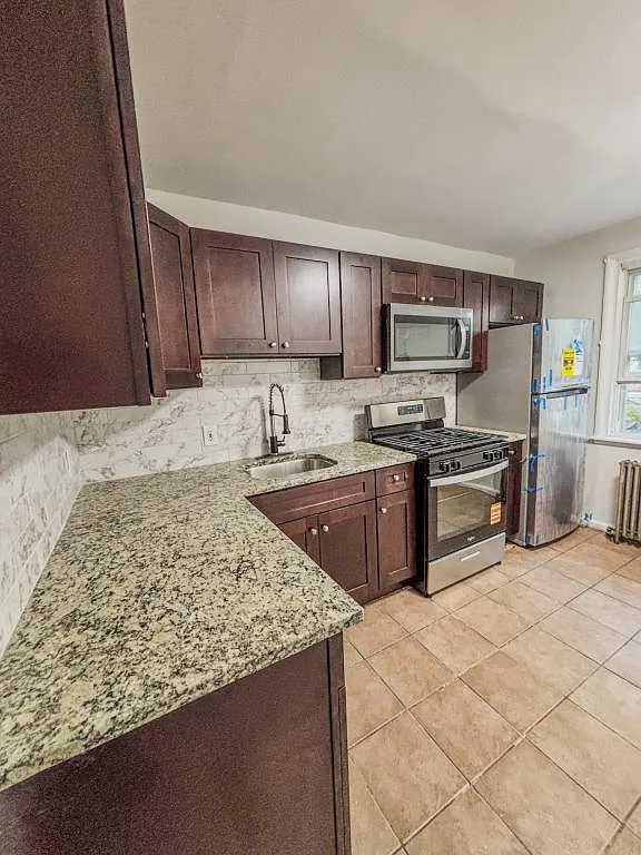 304 E Essex Ave, 1st Floor — Photo 4