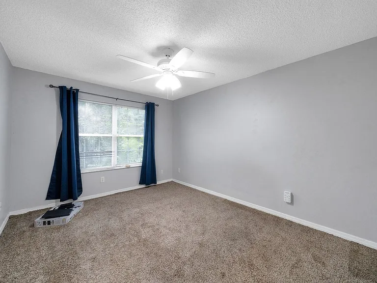 2758 Waymeyer Dr — Photo 22