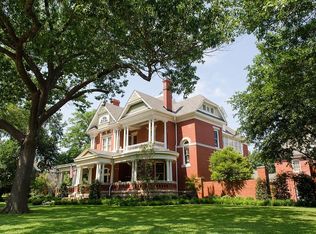 417 S Denton St, Gainesville, TX 76240