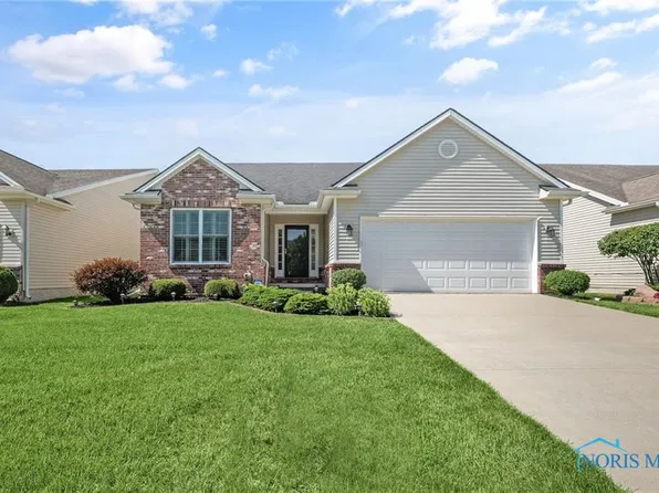 813 Meadowchase Ln, Toledo, OH 43615