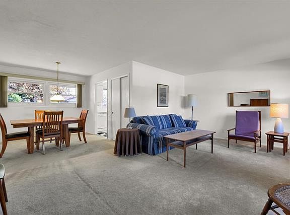 4th image of 1618 Lindell Blvd