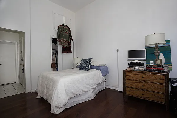 Rented by Halstead Real Estate | media 8