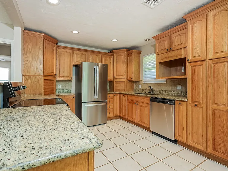 10117 S Land Ave — Photo 6