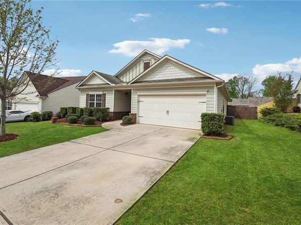 4211 Spruce Trl, Gainesville, GA 30504