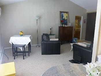 4th image of 827 Old Settlers Trl APT 8