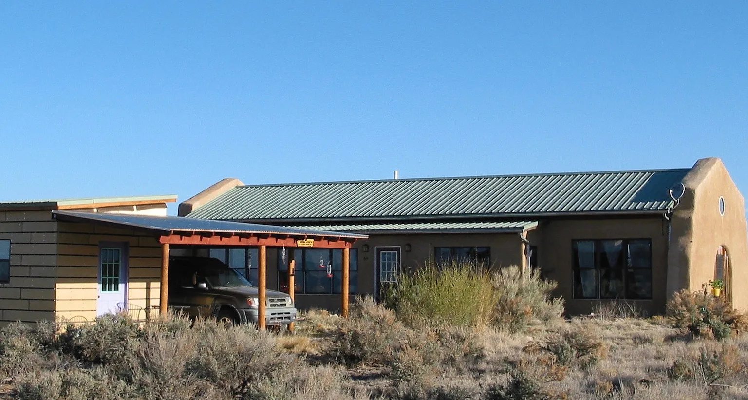 2 bed, 1.5 bath, 1300 sqft, $2,500 — Photo 3