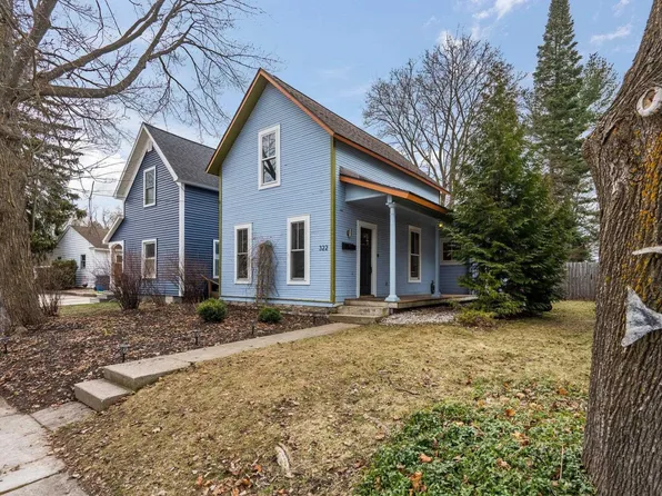 322 S Cedar St, Traverse City, MI 49684