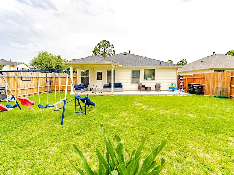 7602 Little Thicket Ct — Photo 5