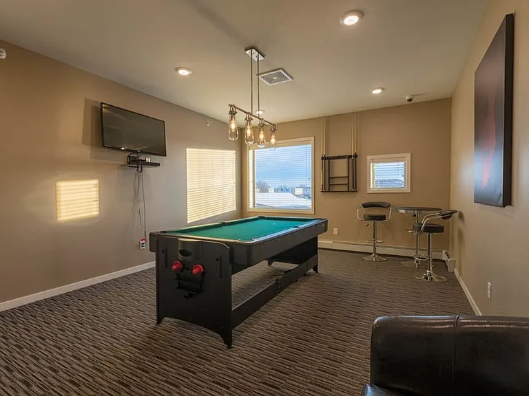 Stonecrest Apartments — Photo 37