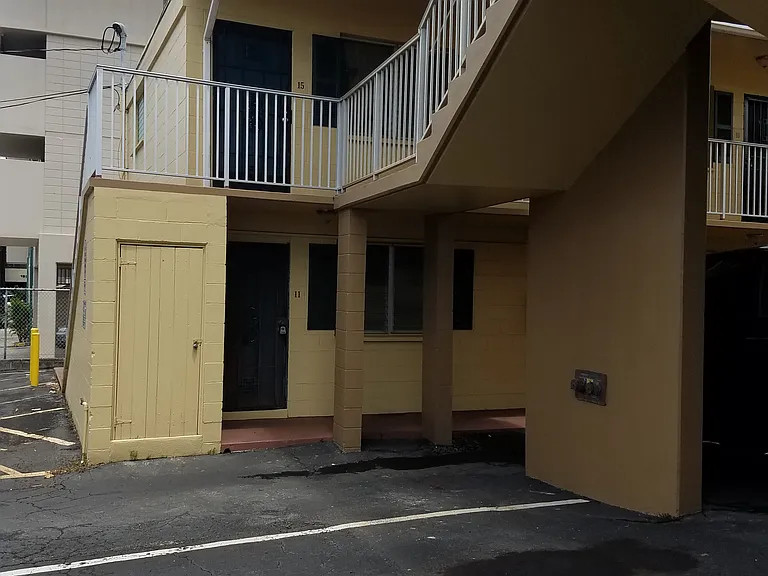 24 Hialoa St #11 — Photo 5