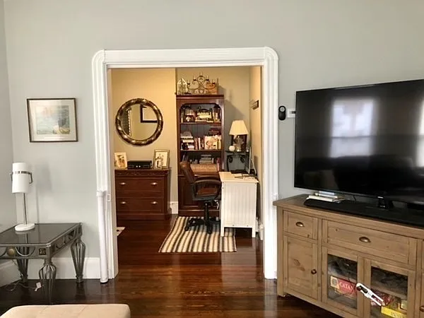 102 Putnam St — Photo 3