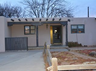 2570 Camino Chueco, Santa Fe, NM 87505