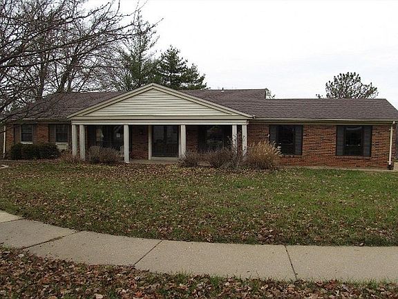 3rd image of 13285 Fairoyal Dr
