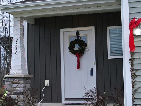 2nd image of 9520 Scotsmoor Dr SE