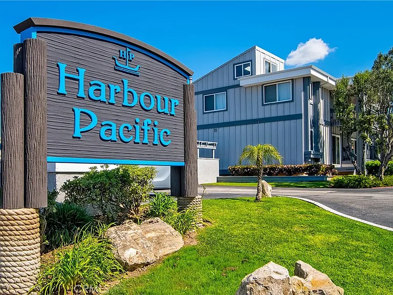 17082 Pacific Coast Hwy #102 — Photo 42