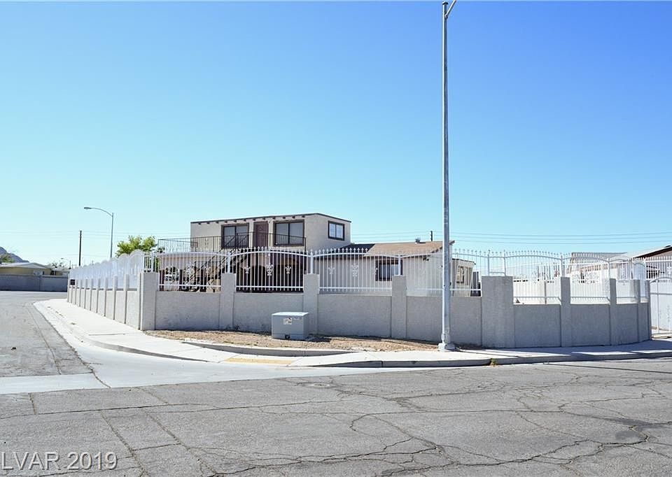 1st image of 2441 Lee St