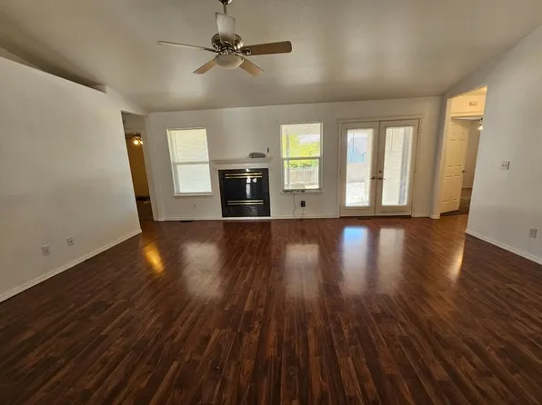 1420 SW Chelsey Cir, Mountain Home, ID 83647