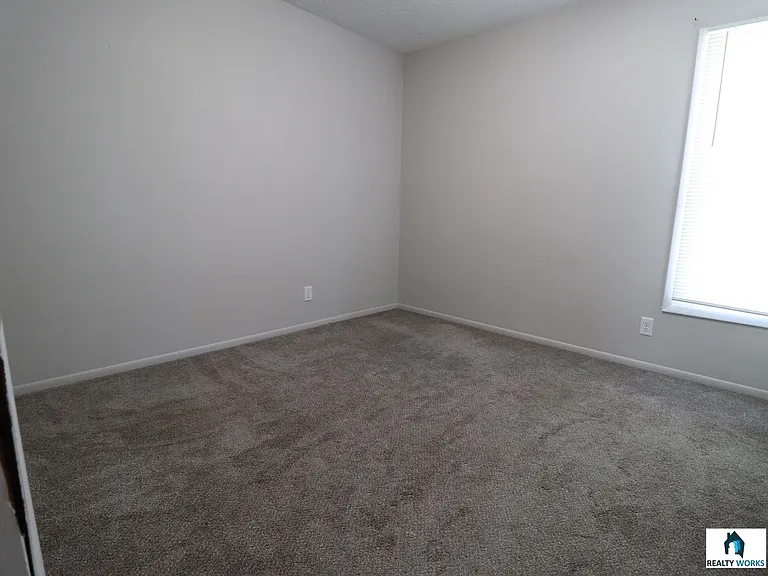 2252 W Street — Photo 5