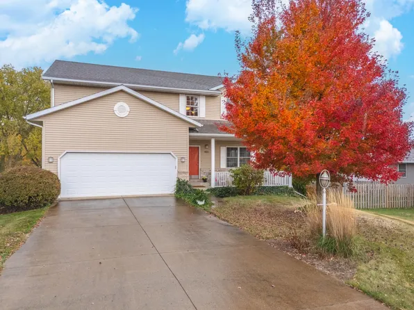 2005 Danielle Cir, Eureka, IL 61530