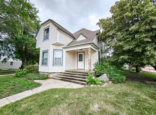 11 Grant Ave SE, Wagner, SD 57380