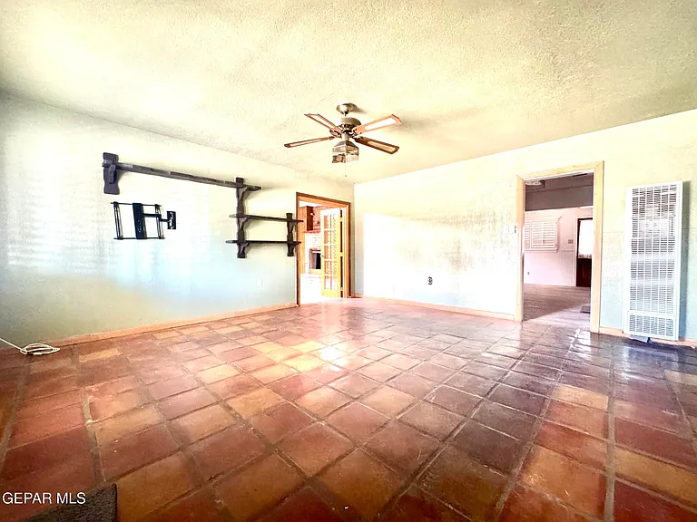 7512 Kingman Dr — Photo 4