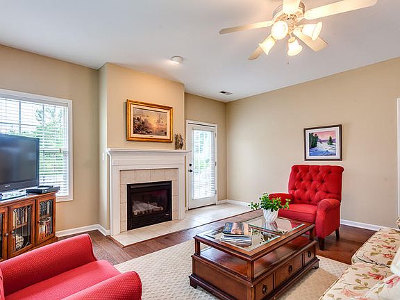 3rd image of 2815 Mossy Oaks Ln