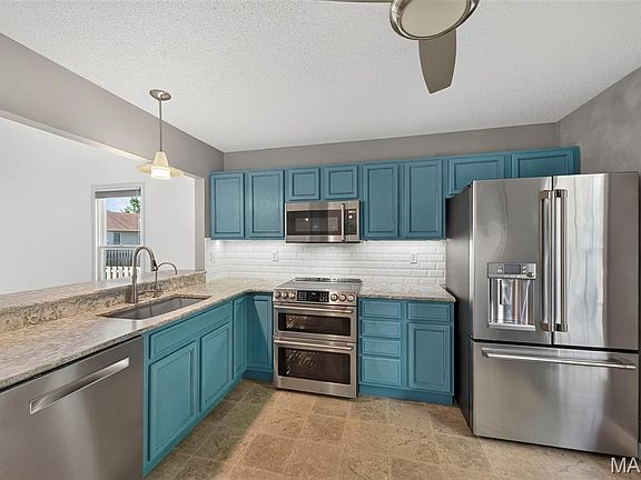 3rd image of 32 Pashia Ct