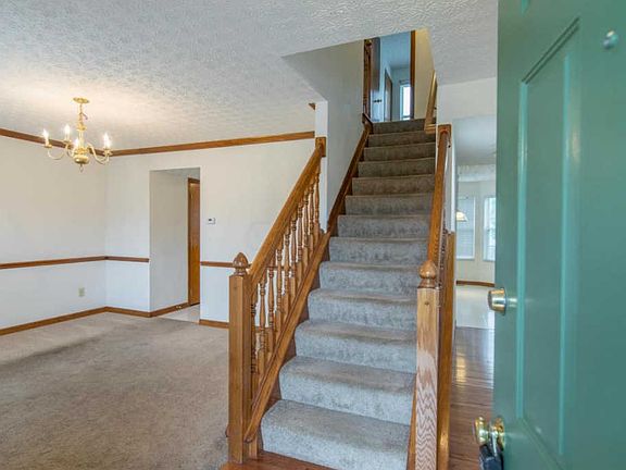 5th image of 6900 Pine Hollow Dr