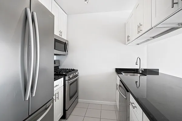 Rented by Douglas Elliman | media 7