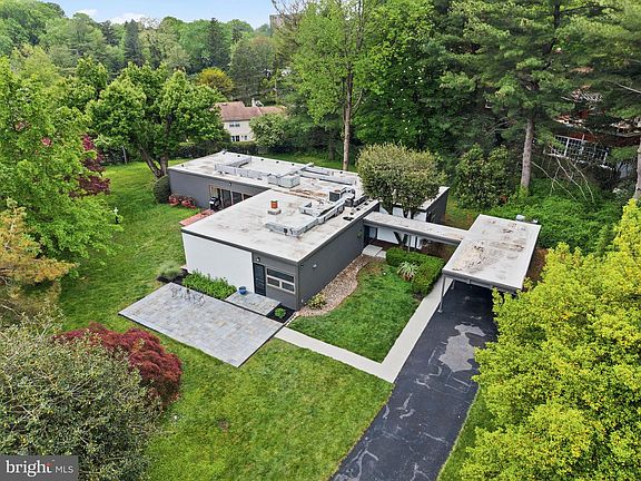 5th image of 418 Randall Rd