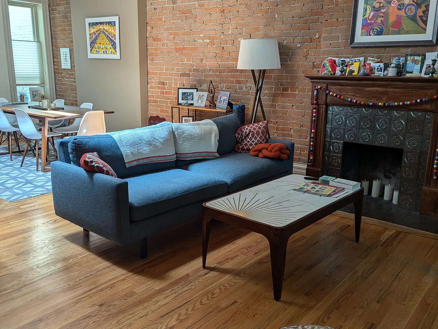 2 bed, 1.5 bath, 1630 sqft, $3,000 — Photo 2
