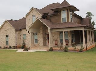 39 Creekside Ln, Forsyth, GA 31029