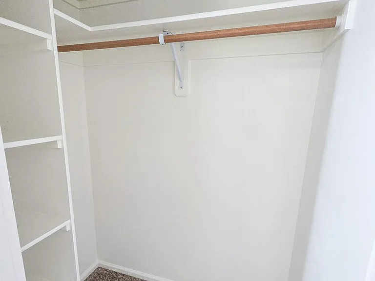 1150-1180 Jacobs Dr — Photo 15