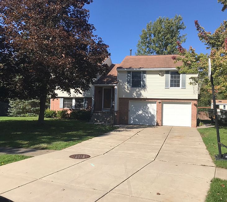 1st image of 3558 Horton Ave