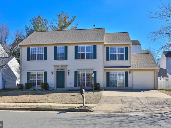17259 Larkin Dr, Dumfries, VA 22026